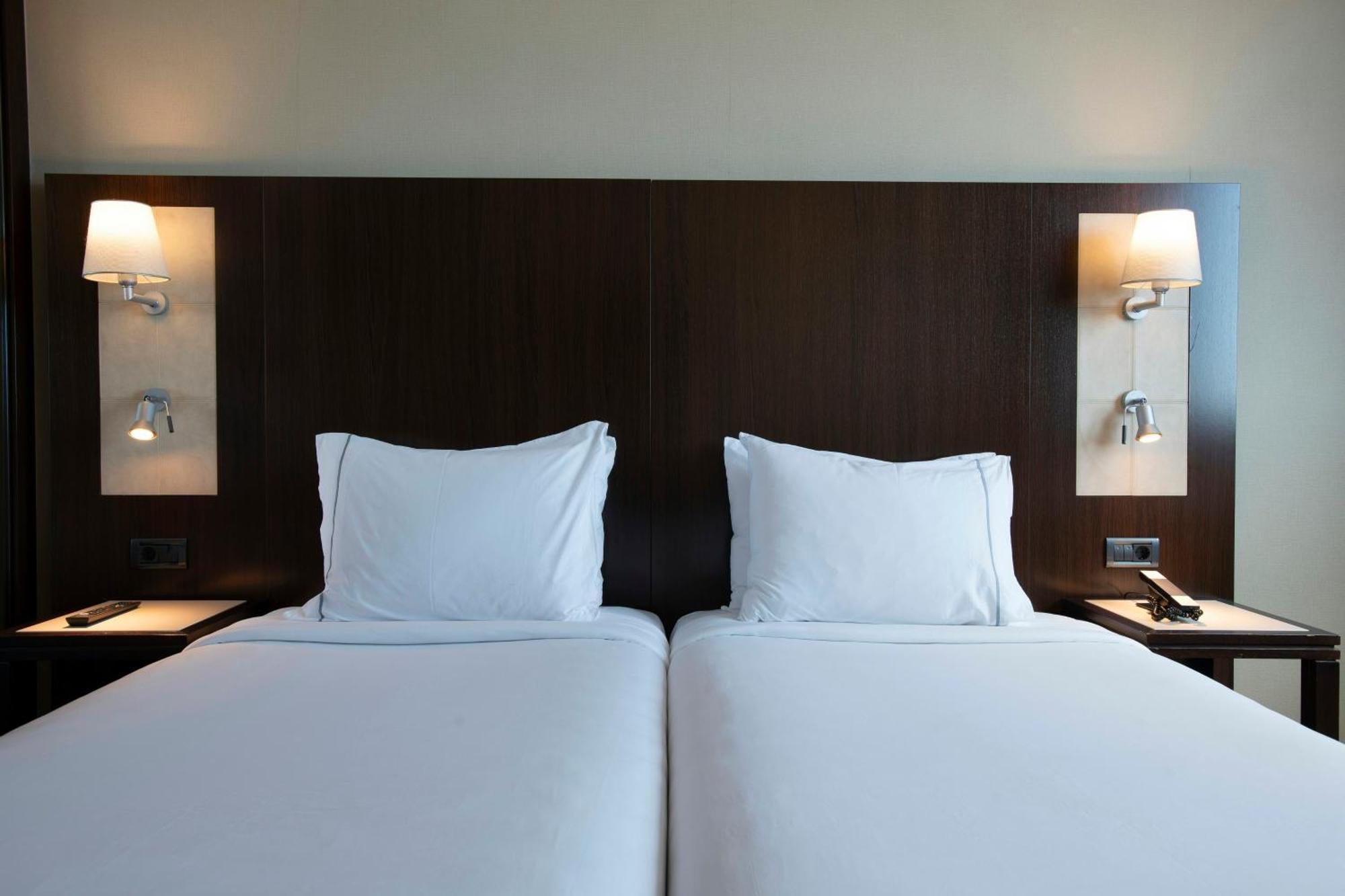 Deluxe Double or Twin Room with Sea View,1746821479:JPEG