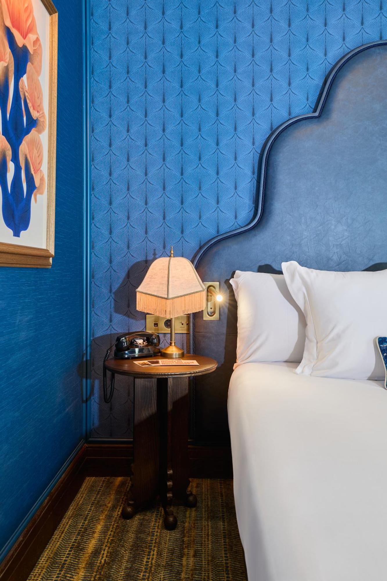 Boutique Room